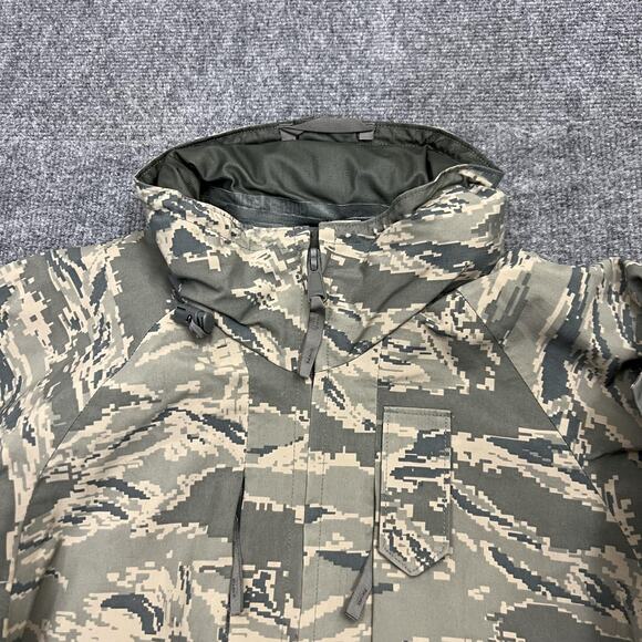 USAF Parka Jacket Mens Small Short Camouflage Gore-Tex APECS Waterproof Military - Picture 4 of 11